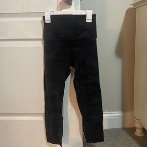 Black camo lulu lemon leggings